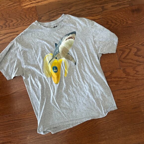 neff Men's Sharknana Tee Size Large Shark Banana Crew Neck Graphic Screen Print - Picture 2 of 8